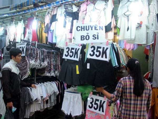 Chợ bỏ sỉ quần áo